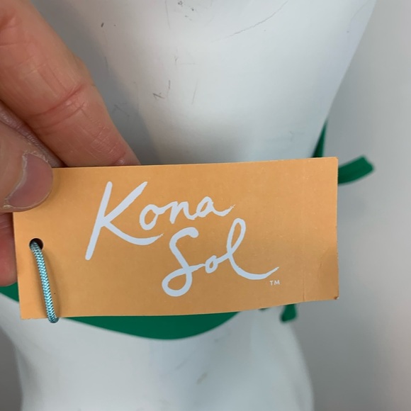 NWT- Kona Sol Criss Cross Back Bikini Top- M - Picture 4 of 6